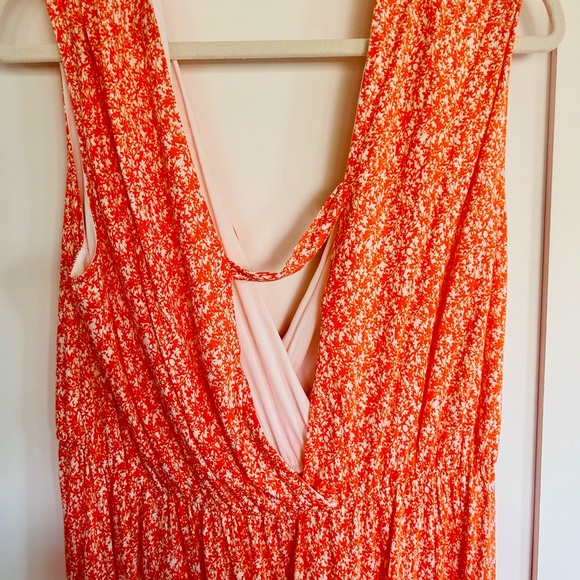 H&M maxi dress. Sleeveless orange  and white print. Size large - Picture 3 of 5
